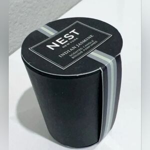 NEST Fragrances Black and White Scented Candle